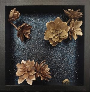 "visiteur de l'inattendu" / animal et succulentes en laiton / 15 cm x 15 cm x 3 cm